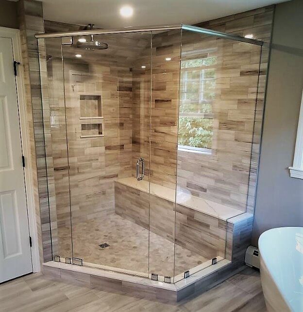 https://pioneer.glass/wp-content/uploads/2021/10/Shower-Enclosure-with-Headrail.jpg