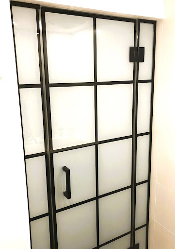 grid shower enclosure with privacy glass frosted